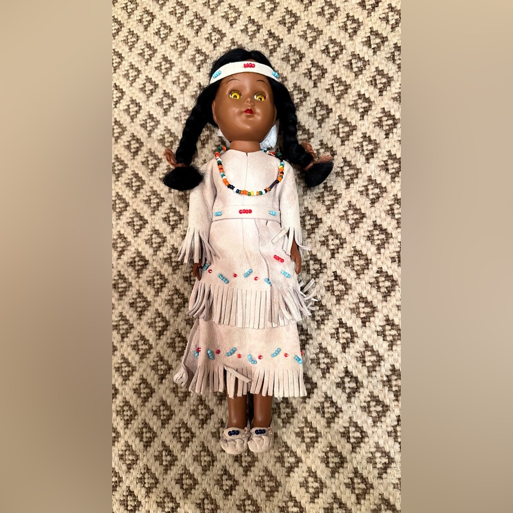Vintage Native American Doll with Papoose Baby - Picture 2 of 9